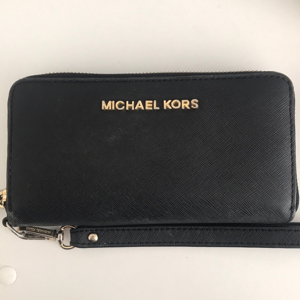 Michael Kors Wristlet